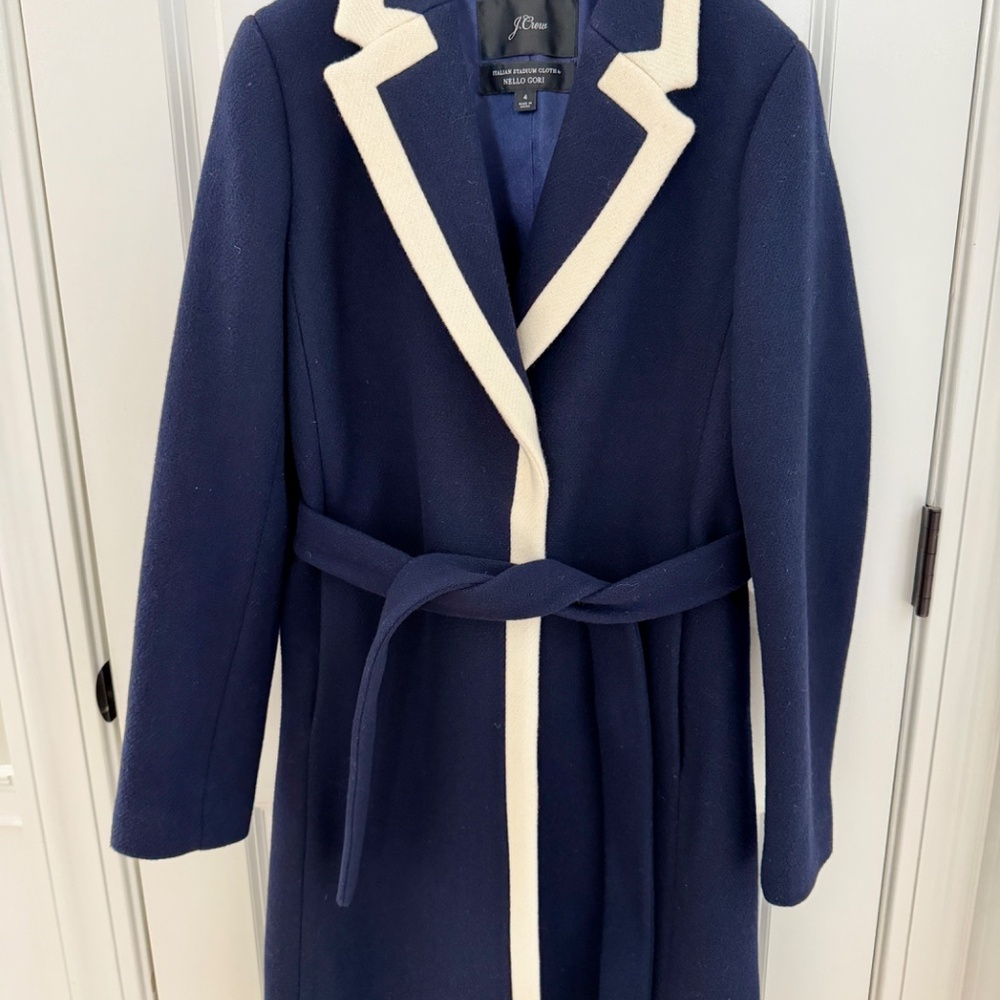 Sussex Style! J Crew Tipped Topcoat in Navy and White, Size 4 - Picture 2 of 5